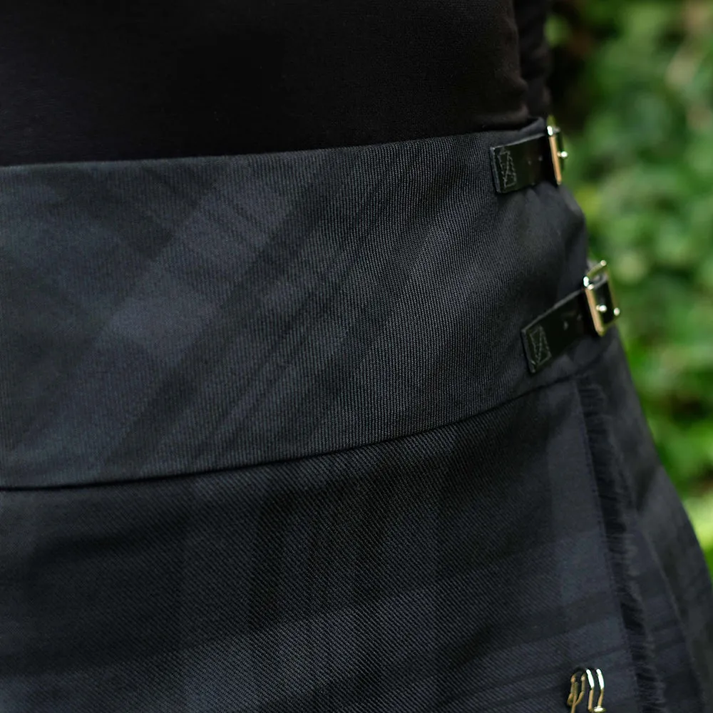 Women’s Mini Hip Kilt in Black Spirit Tartan